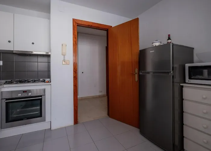 Flat3-5 Chaparil Apartment *